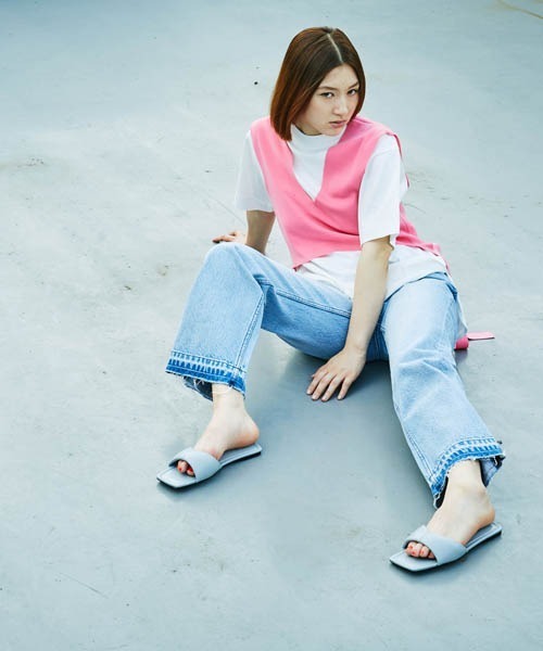 lautreamont BLEUBLANC（ロートレアモンブルーブラン）の「Vネックサイドリボンニットベスト（ニット/セーター・レディース・ブラック/ピンク/グリーン・9号）」の6枚目の写真