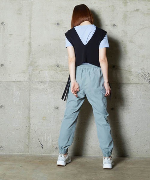 lautreamont BLEUBLANC（ロートレアモンブルーブラン）の「Vネックサイドリボンニットベスト（ニット/セーター・レディース・ブラック/ピンク/グリーン・9号）」の8枚目の写真