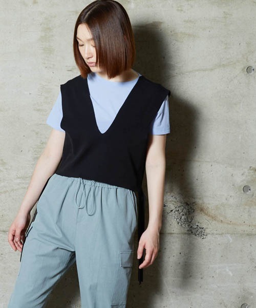 lautreamont BLEUBLANC（ロートレアモンブルーブラン）の「Vネックサイドリボンニットベスト（ニット/セーター・レディース・ブラック/ピンク/グリーン・9号）」の17枚目の写真