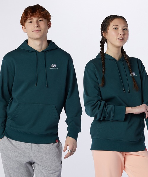 NEW BALANCE(ニューバランス)の「NB Essentials 刺しゅうロゴ スウェットフーディ(パーカー・メンズ・グレー/ライトイエロー/ネイビー/ブラック/バーガンディー/ダークグリーン・SMALL/LARGE/MEDIUM/X-LARGE/XX-LARGE)」の3枚目の写真