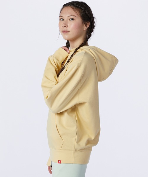 NEW BALANCE(ニューバランス)の「NB Essentials 刺しゅうロゴ スウェットフーディ(パーカー・メンズ・グレー/ライトイエロー/ネイビー/ブラック/バーガンディー/ダークグリーン・SMALL/LARGE/MEDIUM/X-LARGE/XX-LARGE)」の21枚目の写真