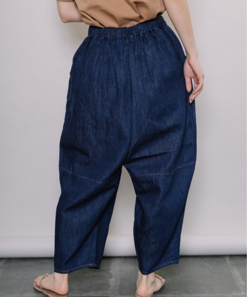 refinedworks（リファインドワークス）の「綿麻デニムエッグPT（デニムパンツ・レディース・インディゴブルー/ブルー・FREE）」の19枚目の写真