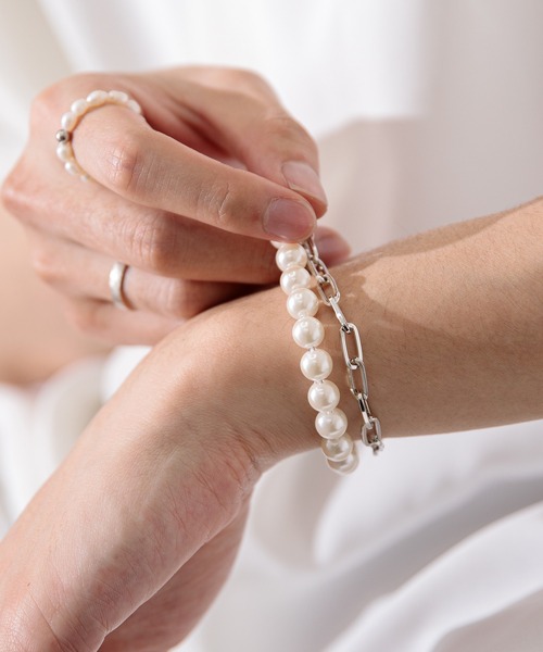 Adoon plain(アドーンプレーン)の「【Adoon plain】パールチェーンブレスレット(ブレスレット・メンズ・ライトグレー・FREE)」の5枚目の写真
