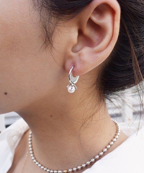 e.m.（イーエム）の「Pull top Pearl Pierce（ピアス（片耳用）・レディース・シルバー・FREE）」の4枚目の写真