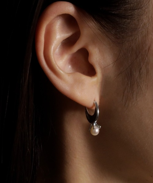 e.m.（イーエム）の「Pull top Pearl Pierce（ピアス（片耳用）・レディース・シルバー・FREE）」の15枚目の写真