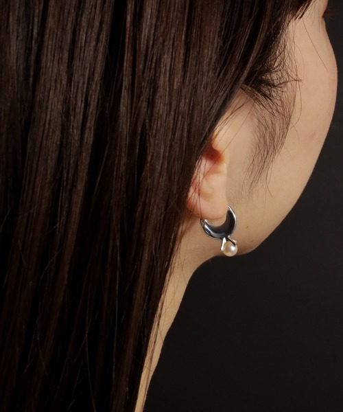 e.m.（イーエム）の「Pull top Pearl Pierce（ピアス（片耳用）・レディース・シルバー・FREE）」の16枚目の写真