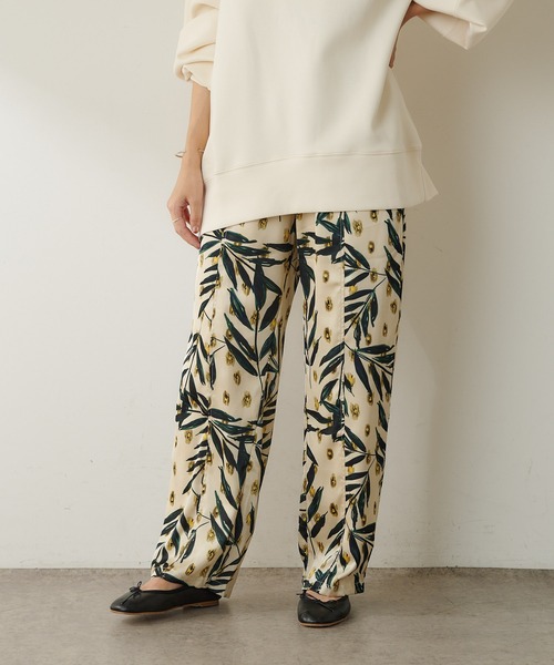 SHENERY(シーナリー)の「柄イージーパンツ(その他パンツ・レディース・アイボリー/キャメル・FREE)」の20枚目の写真