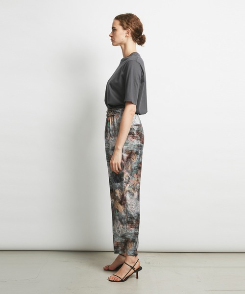 HELIOPOLE（エリオポール）の「ORFEO STAMPA CUPRO PANTs（その他パンツ・レディース・ホワイト・36/38）」の6枚目の写真