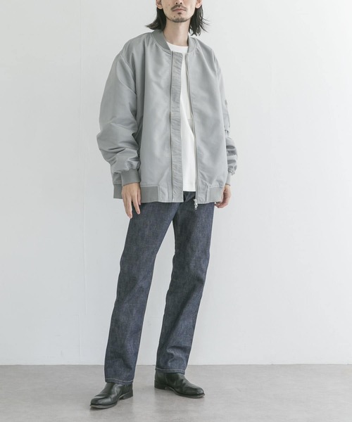 URBAN RESEARCH（アーバンリサーチ）の「オーバーサイズMA1（MA-1・メンズ・ベージュ/パープル/グレー/カーキ/ピンク・FREE）」の15枚目の写真