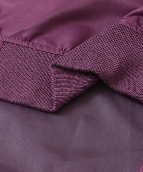 URBAN RESEARCH（アーバンリサーチ）の「オーバーサイズMA1（MA-1・メンズ・ベージュ/パープル/グレー/カーキ/ピンク・FREE）」の11枚目の写真