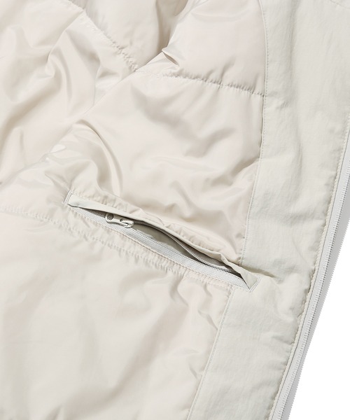 COVERNAT（カバーナット）の「【COVERNAT】PADDED TRACK JACKET / カバーナット パデッド ナイロン トラック ジャケット（ナイロンジャケット・メンズ・アイボリー/ブラック/グレー・SMALL/X-LARGE/LARGE/MEDIUM）」の18枚目の写真