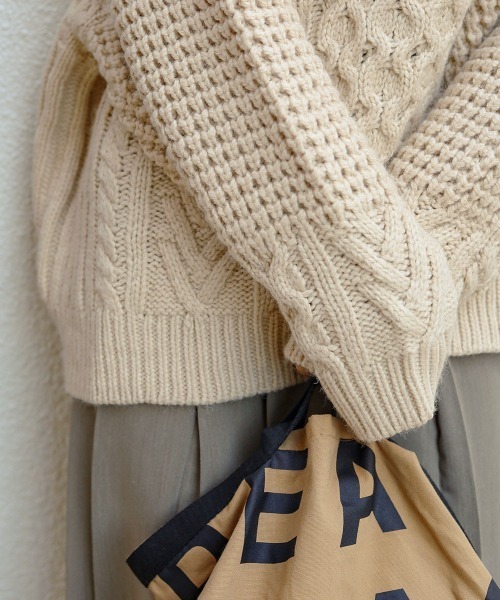 Bab（バブ）の「パッチワークボリューム　ニット（ニット/セーター・レディース・ダークグリーン/ブラウン/アイボリー・FREE）」の17枚目の写真