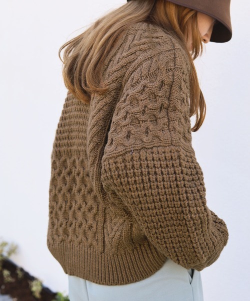 Bab（バブ）の「パッチワークボリューム　ニット（ニット/セーター・レディース・ダークグリーン/ブラウン/アイボリー・FREE）」の7枚目の写真