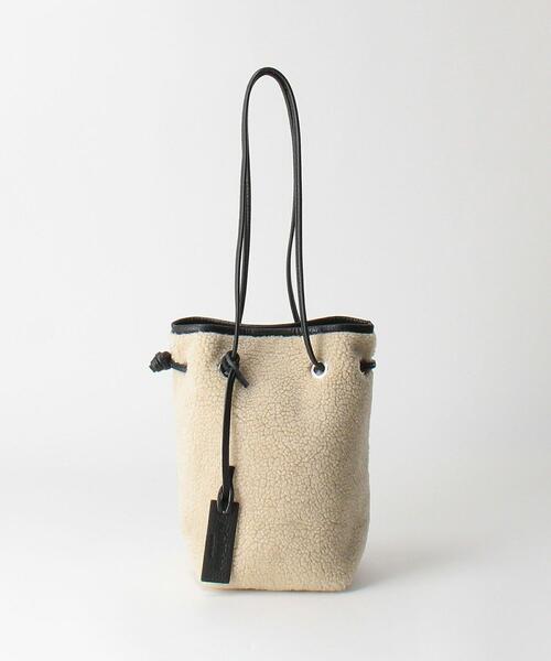 green label relaxing（グリーンレーベルリラクシング）の「＜A.la Malva(ア・ラ・マルヴァ)＞ ボア 巾着 ショルダー 2WAY バッグ（ショルダーバッグ・レディース・ブラック/オフホワイト・FREE）」の13枚目の写真