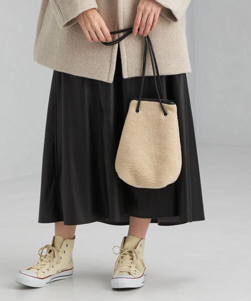 green label relaxing（グリーンレーベルリラクシング）の「＜A.la Malva(ア・ラ・マルヴァ)＞ ボア 巾着 ショルダー 2WAY バッグ（ショルダーバッグ・レディース・ブラック/オフホワイト・FREE）」の12枚目の写真