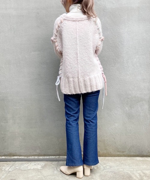 one after another NICE CLAUP（ワンアフターアナザーナイスクラップ）の「スペースダイの編み上げがアクセント！前後２Wayニットカーディガン（ニット/セーター・レディース・アイボリー/ブラック/ブルーグレー/ライトピンク・FREE）」の17枚目の写真