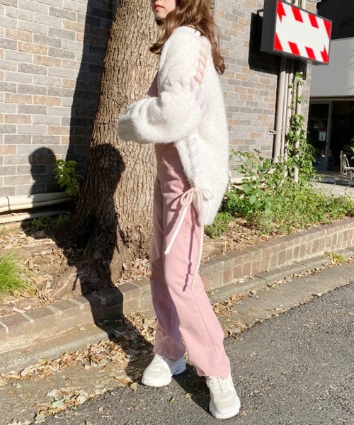 one after another NICE CLAUP（ワンアフターアナザーナイスクラップ）の「スペースダイの編み上げがアクセント！前後２Wayニットカーディガン（ニット/セーター・レディース・アイボリー/ブラック/ブルーグレー/ライトピンク・FREE）」の8枚目の写真