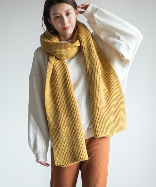 Chaco closet（チャコ クローゼット）の「畔編みふっくらシンプルロングボリュームマフラー（マフラー・レディース・ベージュ/パープル/グリーン・FREE）」の9枚目の写真