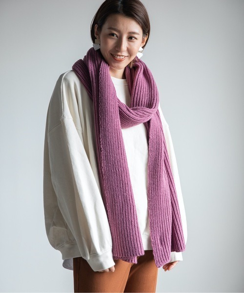 Chaco closet（チャコ クローゼット）の「畔編みふっくらシンプルロングボリュームマフラー（マフラー・レディース・ベージュ/パープル/グリーン・FREE）」の12枚目の写真