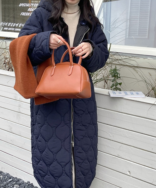 emi+（エミプラス）の「キルティングフディーコート（ノーカラーコート・レディース・ブラック/ネイビー/アイボリー・FREE）」の16枚目の写真