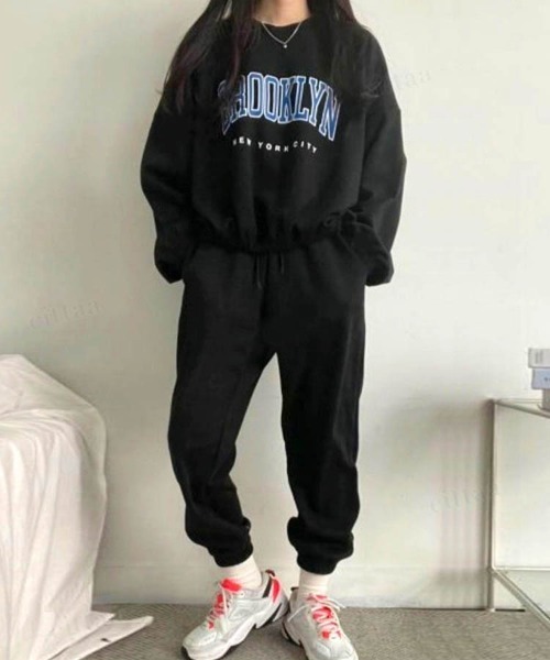 Dalfwin(ダールフィン)の「韓国ファッションBROOKLYNカレッジロゴスウェットセットアップパーカールームウェア(ルームウェア/パジャマ・レディース・グレー/ブラック/カーキ/オートミール/グレー系その他/ピンク/グレー系その他2/ベージュ系その他2/ブラック系2/グレー系2/カーキ系2/ピンク系2/グレー系その他3/ベージュ系その他3/ブラック系3/ベージュ系その他4/カーキ系4/グレー系4/ブラック系4/グレー系3/グレー系その他4/カーキ系3・FREE)」の6枚目の写真