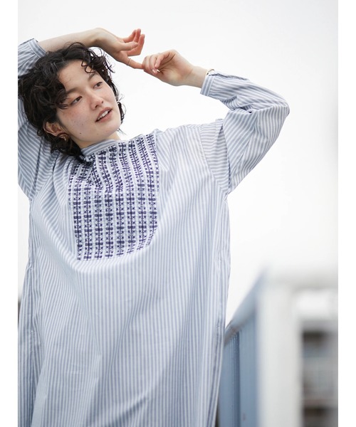CRAFT STANDARD BOUTIQUE（クラフトスタンダードブティック）の「刺繍シャツワンピース　＊◆（シャツワンピース・レディース・アイボリー/ストライプ・FREE）」の17枚目の写真