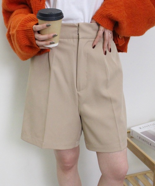 INGNI（イング）の「センタープレスハーフ／パンツ(セットアップ対応)（その他パンツ・レディース・ブラック/ベージュ/ブラウン系その他2/アイボリー・FREE）」の4枚目の写真