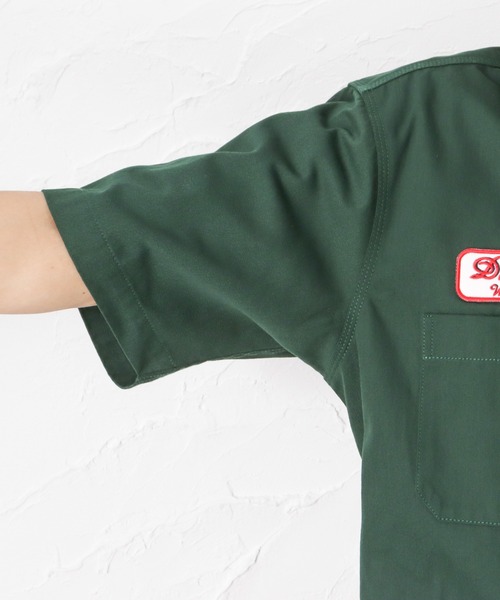 Dickies(ディッキーズ)の「Dickies ディッキーズ ワッペンワークシャツ(シャツ/ブラウス・メンズ・ブラック/オレンジ/グリーン/アイボリー・M/L/XL)」の17枚目の写真