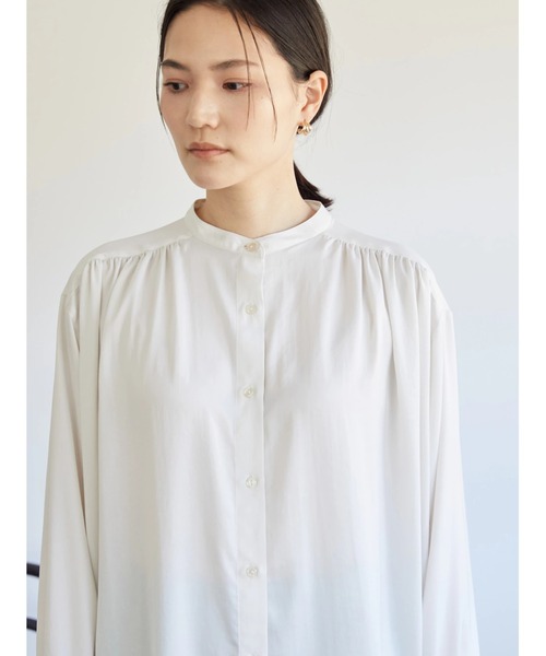 AMERICAN HOLIC（アメリカンホリック）の「サテンギャザーブラウス（シャツ/ブラウス・レディース・アイボリー/イエロー・L/M）」の10枚目の写真