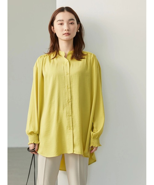 Ameri VINTAGE - ☆新品未使用☆ HELROUS  キャメルサテンブラウス　M Ameri VINTAGE - ☆新品未使用☆ HELROUS キャメルサテン