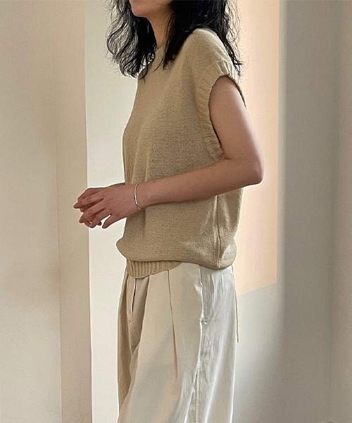 chuclla(チュクラ)の「【chuclla】【2022/SS】Lace up back sleeveless knit chw22s086(ニット/セーター・レディース・ベージュ/ブラック・FREE)」の4枚目の写真