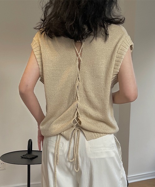 chuclla(チュクラ)の「【chuclla】【2022/SS】Lace up back sleeveless knit chw22s086(ニット/セーター・レディース・ベージュ/ブラック・FREE)」の12枚目の写真