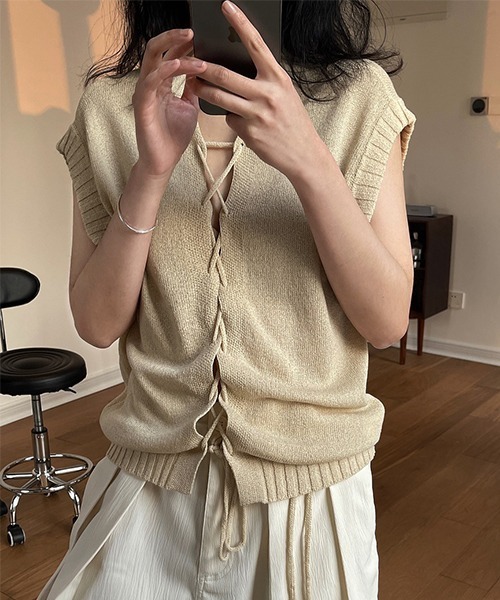 chuclla(チュクラ)の「【chuclla】【2022/SS】Lace up back sleeveless knit chw22s086(ニット/セーター・レディース・ベージュ/ブラック・FREE)」の17枚目の写真