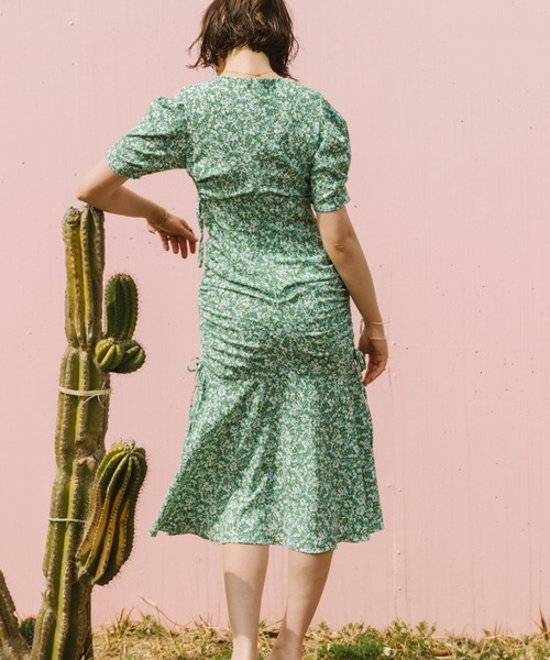 Cheek（チーク）の「ドロストギャザーワンピース（ワンピース・レディース・オレンジ/グリーン・MEDIUM）」の5枚目の写真