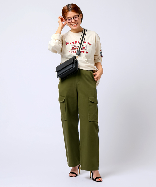 B.C STOCK（ベーセーストック）の「ルーシーアート ワッペンL/S-T（Tシャツ/カットソー・メンズ・グレー/アイボリー/モスグリーン・MEDIUM/LARGE）」の8枚目の写真