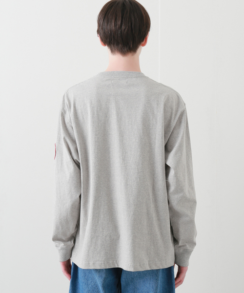 B.C STOCK（ベーセーストック）の「ルーシーアート ワッペンL/S-T（Tシャツ/カットソー・メンズ・グレー/アイボリー/モスグリーン・MEDIUM/LARGE）」の20枚目の写真