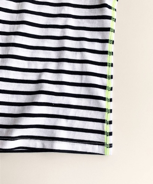 Q(キュー)の「デイリー半袖ボーダーT(Tシャツ/カットソー・レディース・ホワイト系その他/ブルー系その他/レッド系その他・MEDIUM)」の14枚目の写真