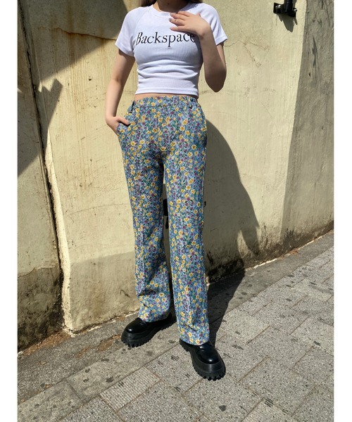 WC(ダブル シー)の「フラワー柄ゴブランパンツ(スラックス・レディース・その他1/その他2・FREE)」の8枚目の写真