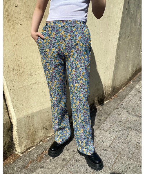 WC(ダブル シー)の「フラワー柄ゴブランパンツ(スラックス・レディース・その他1/その他2・FREE)」の9枚目の写真