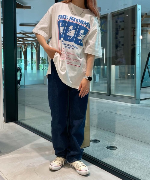 WEGO（ウィゴー）の「WEGO/アソートグラフィックBIGT（Tシャツ/カットソー・レディース・スミクロ/ホワイト/ターコイズブルー/ホワイト系その他/その他1/グリーン/オフホワイト/レッド・MEDIUM/SMALL）」の16枚目の写真