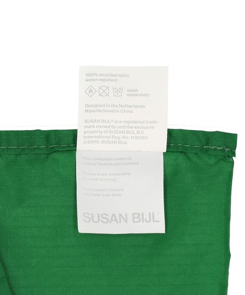 SUSAN BIJL（スーザンベル）の「【SUSAN BIJL】The New Pouch MEDIUM（ショルダーバッグ・レディース・ブルー/ネイビー/イエロー/グリーン・M）」の5枚目の写真
