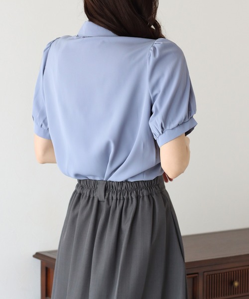 BLUEEAST（ブルーイースト）の「《お気に入り1.6万人突破！/Ｓ・Ｍ・Ｌ展開》ボウタイリボンブラウス（シャツ/ブラウス・レディース・オフホワイト/ブルー/ベージュ/ネイビー/ブラック系/ベージュ系/ホワイト系/アイボリー/ベージュ×ブラック/ブラック×ベージュ・MEDIUM/LARGE/SMALL）」の19枚目の写真