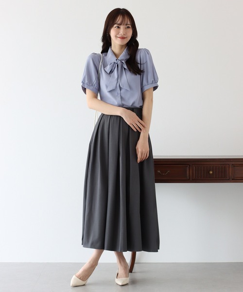 BLUEEAST（ブルーイースト）の「《お気に入り1.6万人突破！/Ｓ・Ｍ・Ｌ展開》ボウタイリボンブラウス（シャツ/ブラウス・レディース・オフホワイト/ブルー/ベージュ/ネイビー/ブラック系/ベージュ系/ホワイト系/アイボリー/ベージュ×ブラック/ブラック×ベージュ・MEDIUM/LARGE/SMALL）」の20枚目の写真