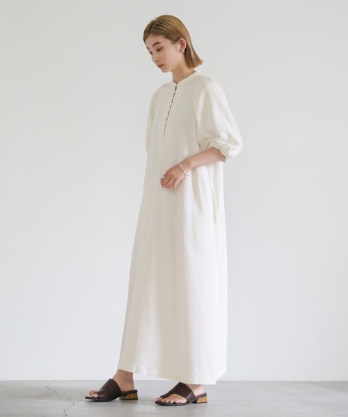 select MOCA(セレクトモカ)の「2022 SS パフスリーブフロントボタンロングワンピース(ワンピース・レディース・ホワイト/ブラック・FREE)」の3枚目の写真