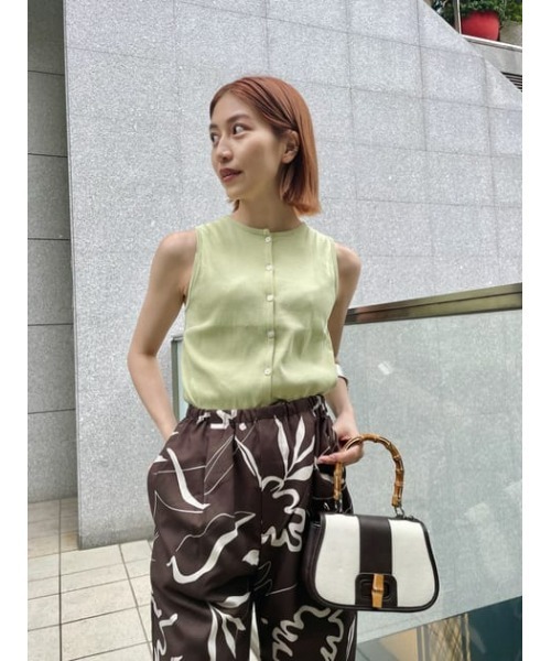 MOUSSY(マウジー)の「FRONT BUTTON RIB トップス(タンクトップ・レディース・ブラック/ネイビー/オフホワイト/ライトグリーン・1/2)」の17枚目の写真