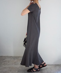 TRIANGLE PALETTE | バックオープン カットマキシワンピース(ワンピース)