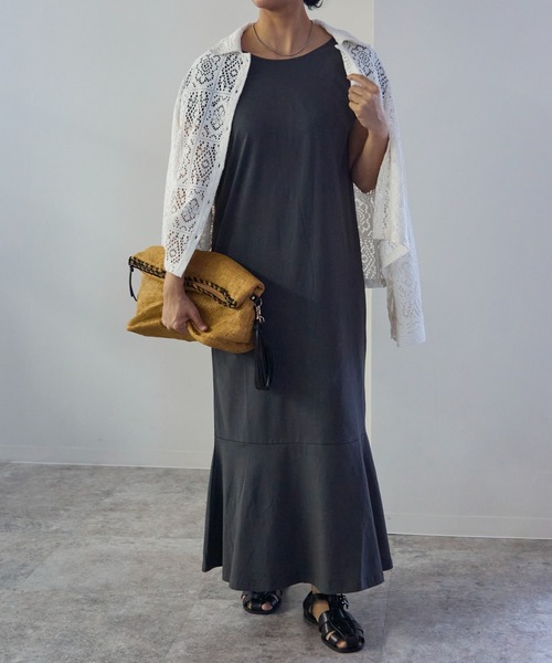 TRIANGLE PALETTE（トライアングルパレット）の「バックオープン カットマキシワンピース（ワンピース・レディース・チャコールグレー/ブラック/アイボリー/ベージュ・FREE）」の9枚目の写真