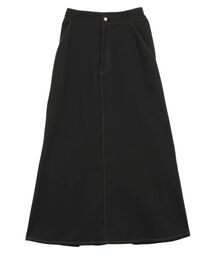バックボリュームフレアースカート