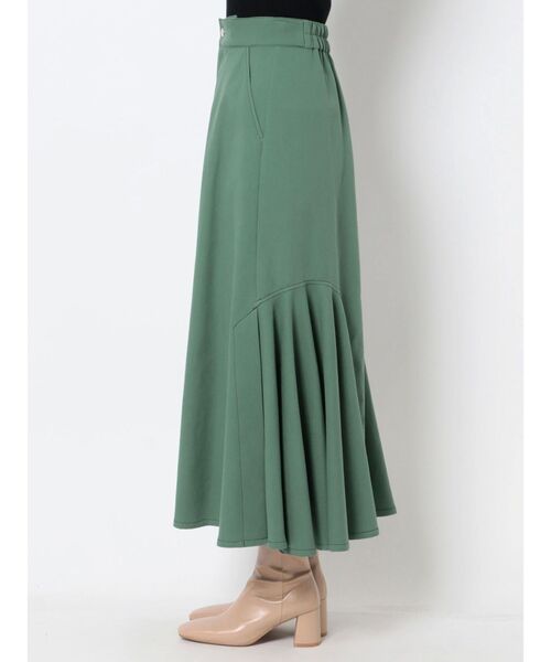 LAGUNAMOON(ラグナムーン)の「バックボリュームフレアースカート(スカート・レディース・ブラック/ベージュ/グリーン・SMALL/MEDIUM)」の5枚目の写真