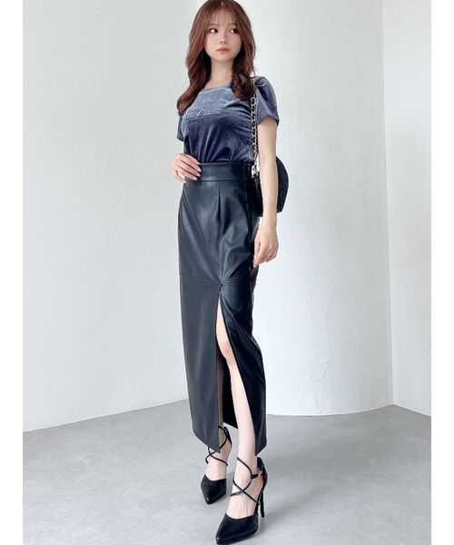 RESEXXY（リゼクシー）の「フェイクレザースリットスカート（スカート・レディース・ブラック/アイボリー/ベージュ・FREE）」の9枚目の写真